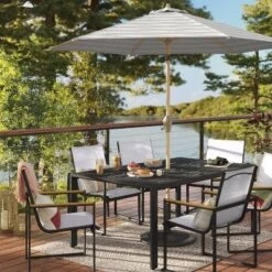 Outlined Geo Pattern Outdoor Rug Neutral - Thresholdâ˘