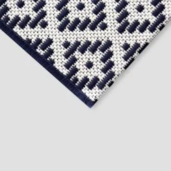 Geo Diamond Outdoor Rug - Threshold