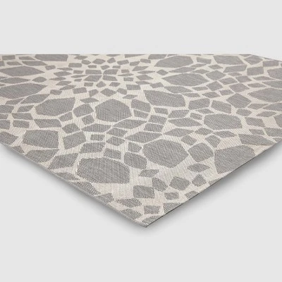 5' X 7' Medallion Outdoor Rug Gray - Threshold™ 1 5' X 7' Medallion Outdoor Rug Gray - Threshold™